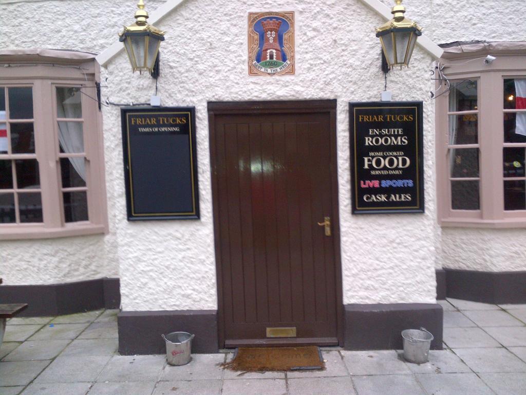 The Friar Tucks Hotel Глостър Екстериор снимка